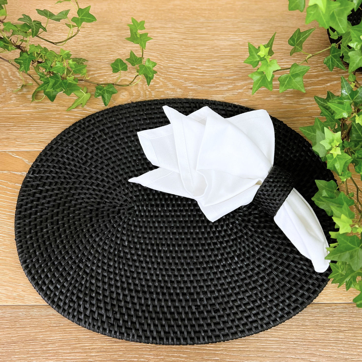 Black Oval Placemat