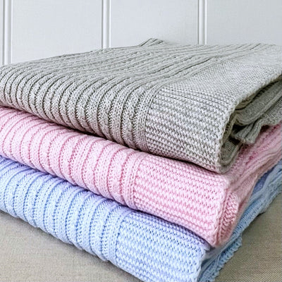 Cable Knit Cot Blanket Pink