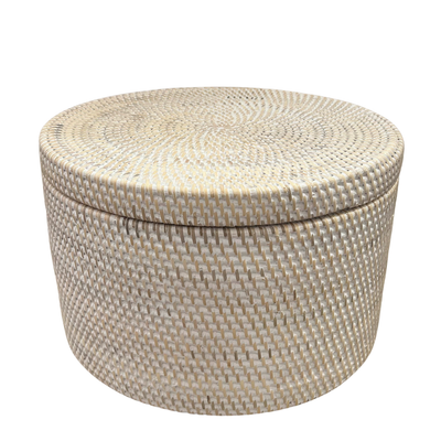 White Round Box With Lid (available in-store only)