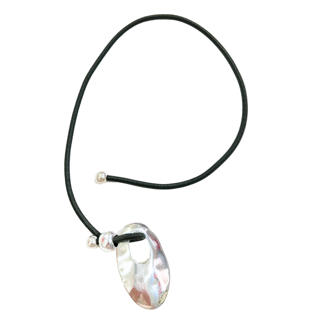 Oval Pull-Through Necklace - Charcoal