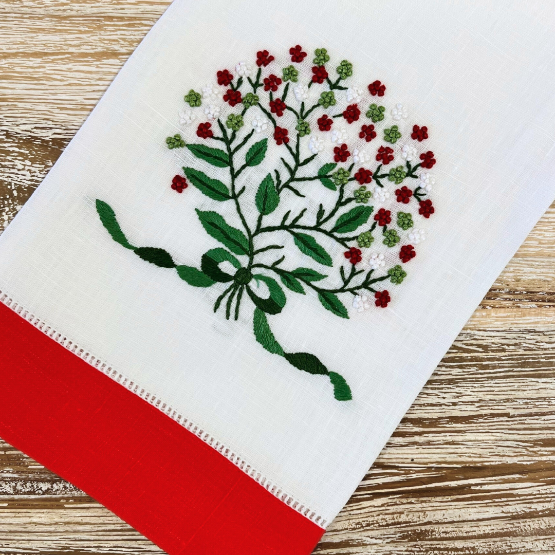 Christmas Linen Guest Towel - Christmas Bouquet