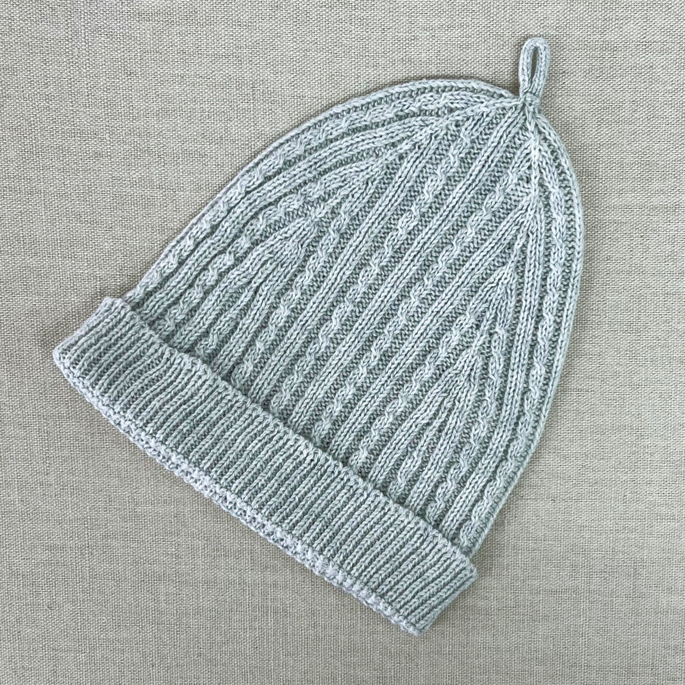 Cable Knit Hat Grey